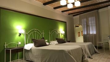 Tweepersoonskamer | Extra bedden, gratis wifi, beddengoed