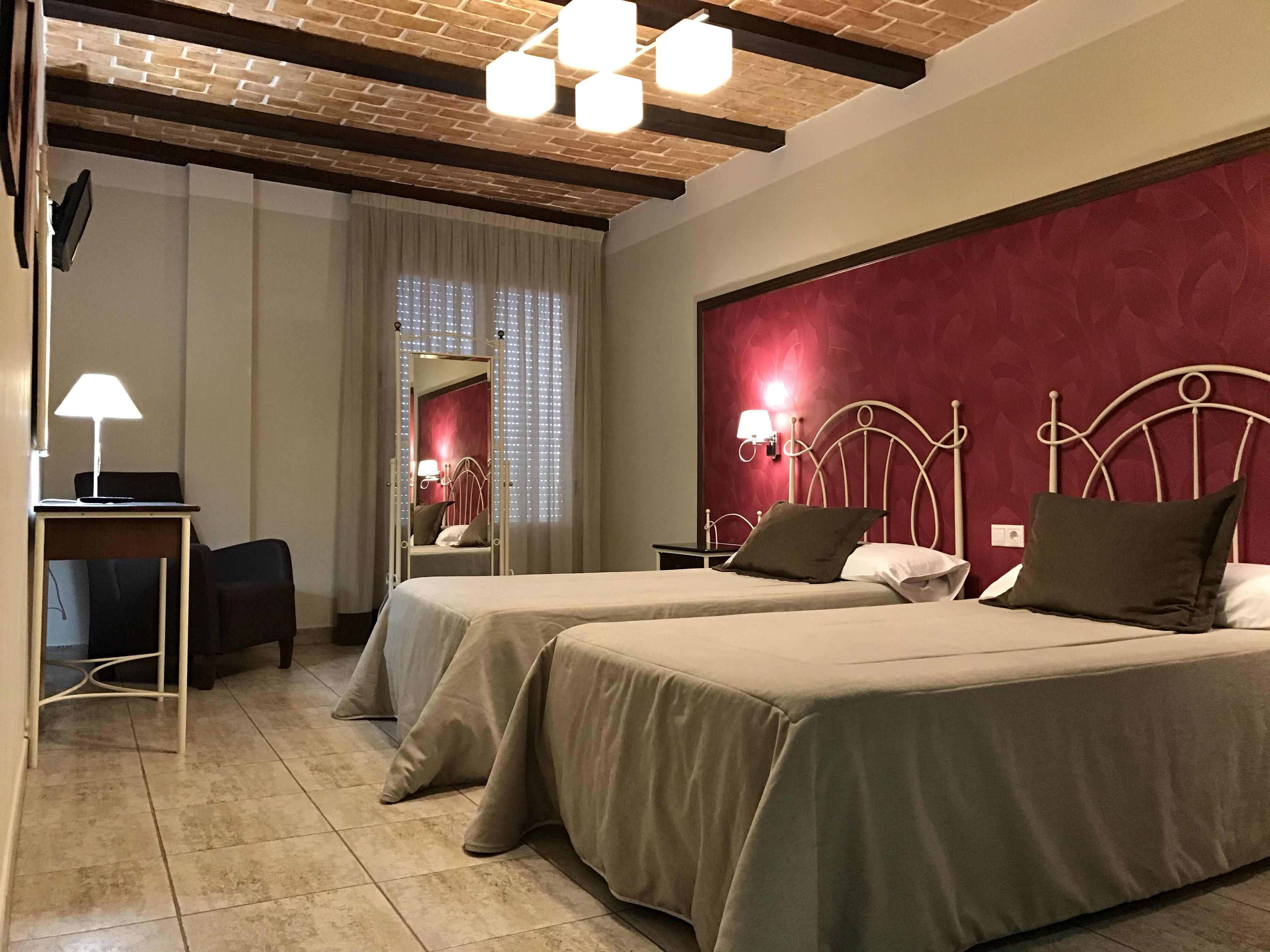 Double Room | Rollaway beds, free WiFi, bed sheets