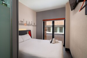 Standard Double Room, 1 Double Bed | Memory foam beds, soundproofing, iron/ironing board, free WiFi - easyHotel Birmingham (Birmingham)