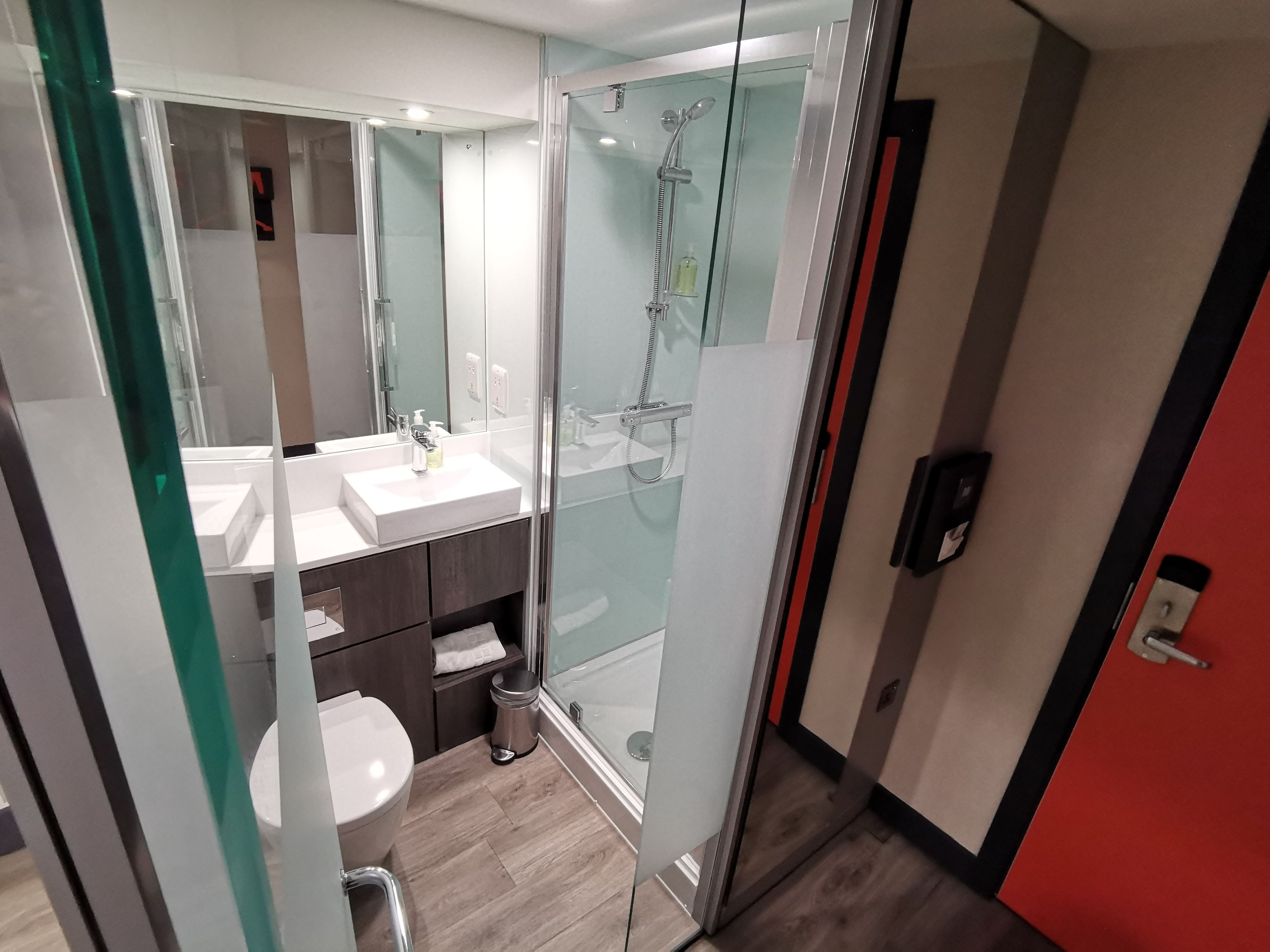 Shower, free toiletries, towels