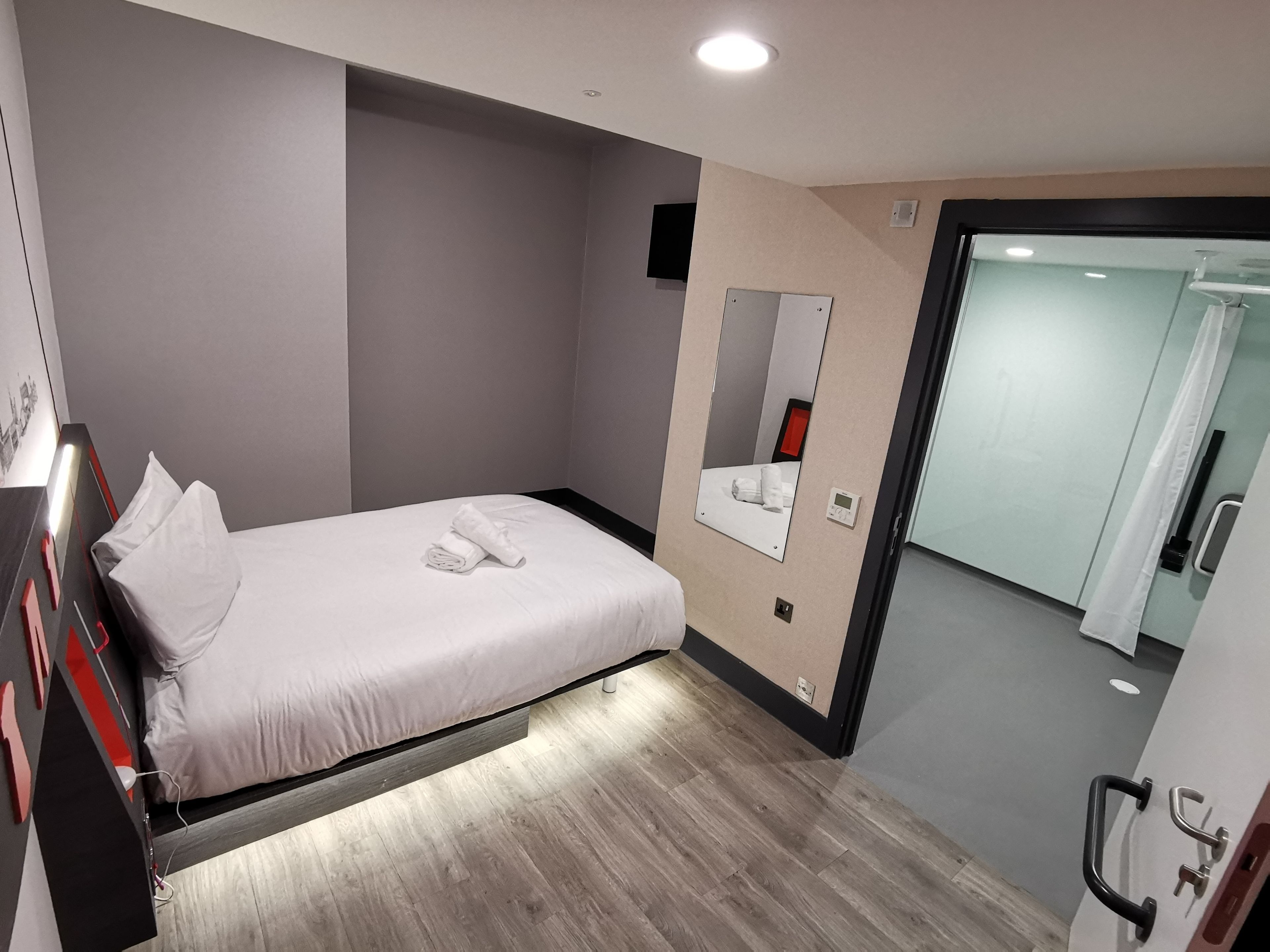 Photo - easyHotel Sheffield