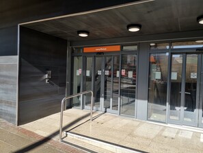 Property entrance - easyHotel Sheffield (Sheffield)