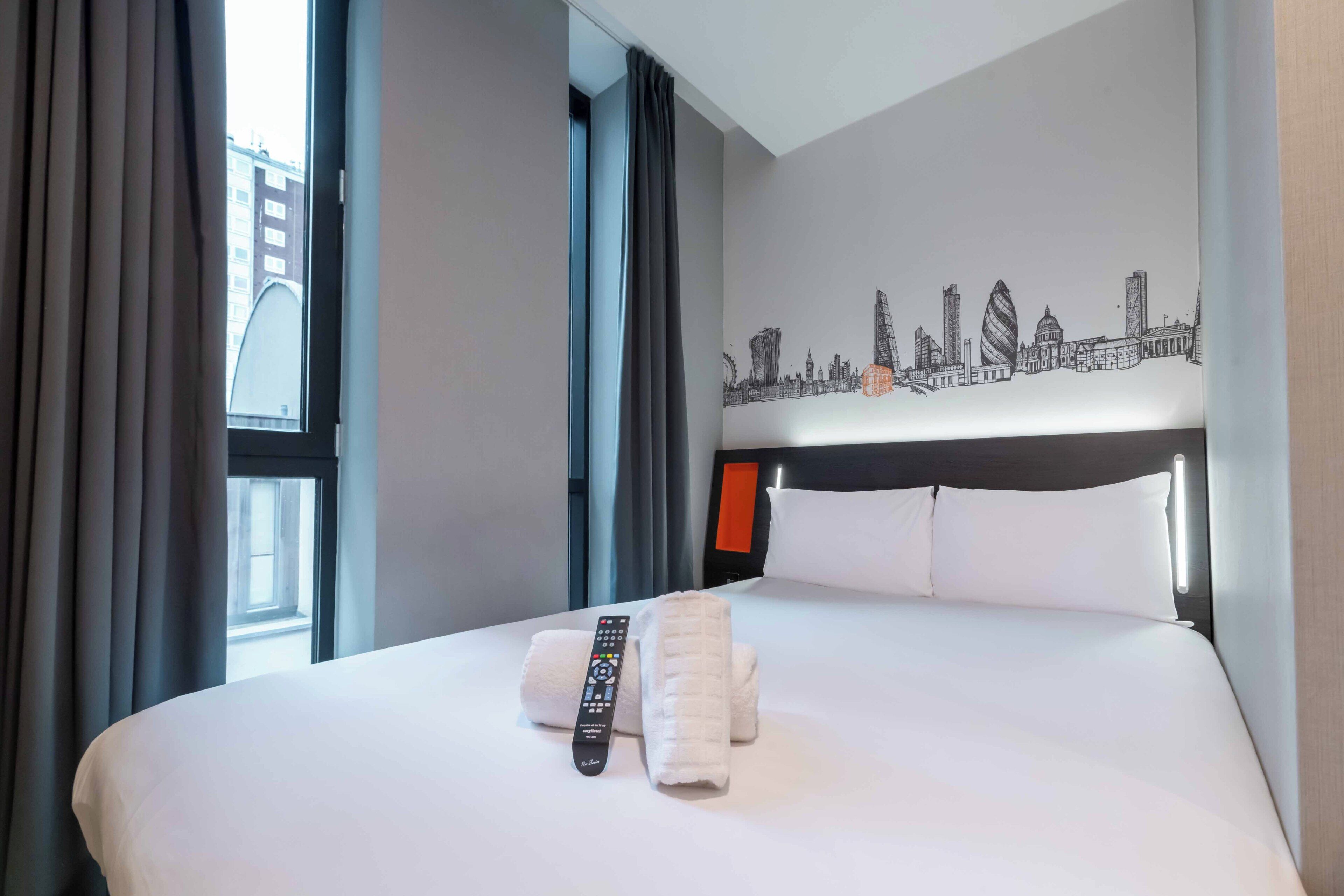 Standard Double Room, 1 Double Bed | Soundproofing, iron/ironing board, free WiFi, bed sheets