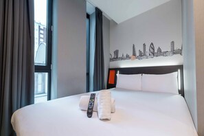 Standaard tweepersoonskamer, 1 tweepersoonsbed | Geluiddichte muren, een strijkplank/strijkijzer, gratis wifi, beddengoed