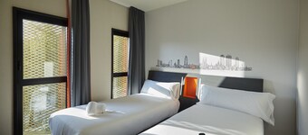 巴塞隆納費拉便捷飯店