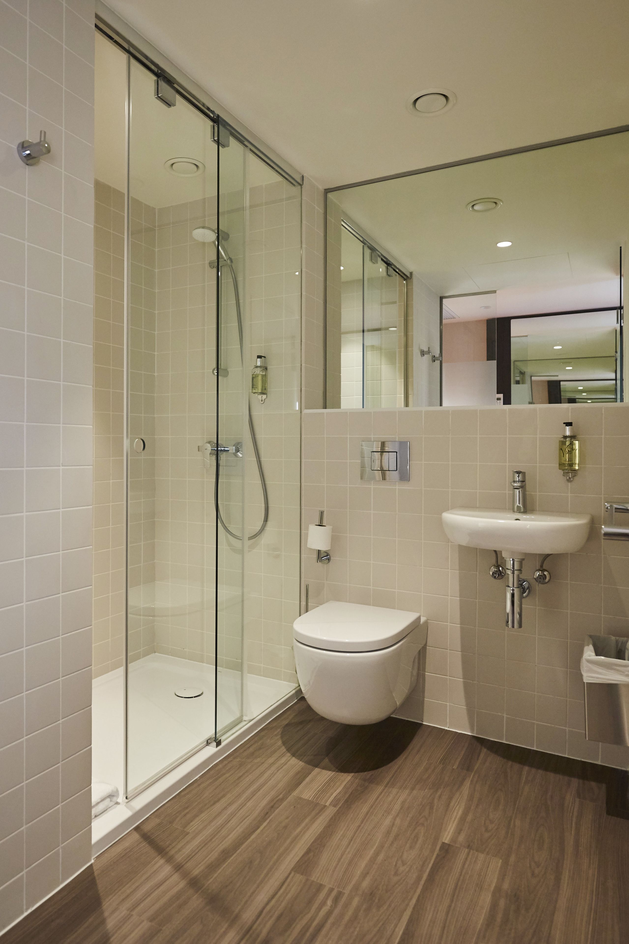 shower, free toiletries, towels