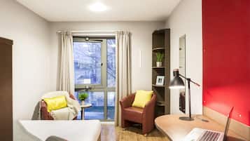 Studio | 1 bedroom, desk, iron/ironing board, free WiFi