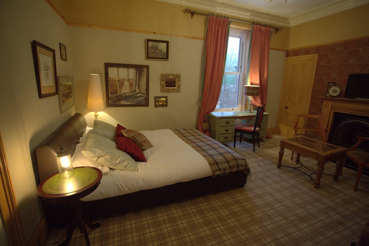 Chambre Familiale, salle de bains privée (Jacobean)