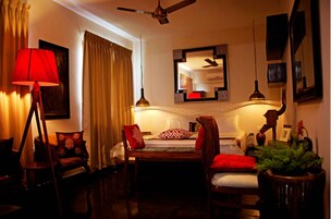 1 habitación, ropa de cama de alta calidad y escritorio 