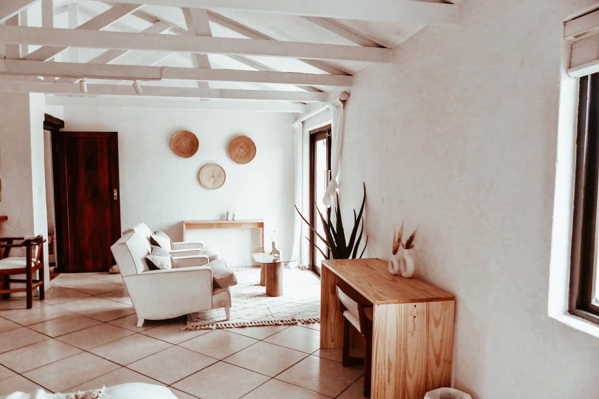 Suite Deluxe, 1 cama King size | 1 habitación, ropa de cama de alta calidad y decoración personalizada