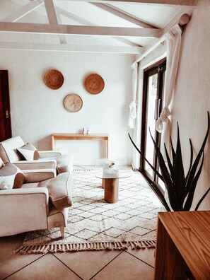 Suite Deluxe, 1 cama de matrimonio grande | Ropa de cama de alta calidad y decoración individual