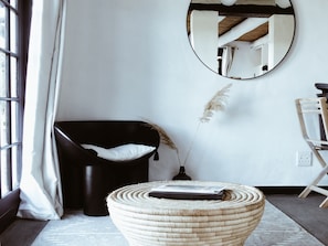 Standard Suite, 1 King Bed | Living area - Stanley Island (Plettenberg Bay)