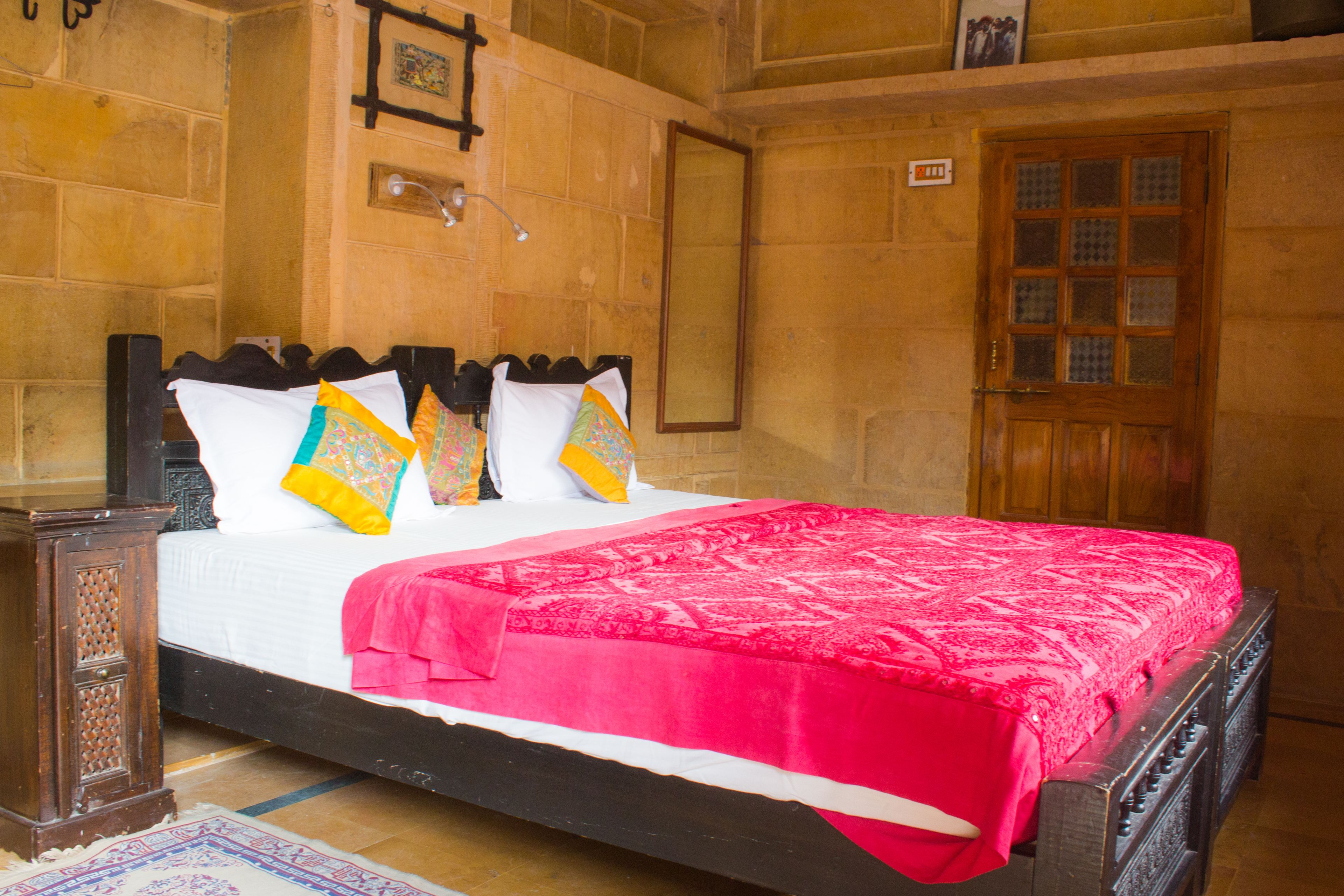 deluxe room | in-room safe, blackout curtains, free wifi, bed sheets