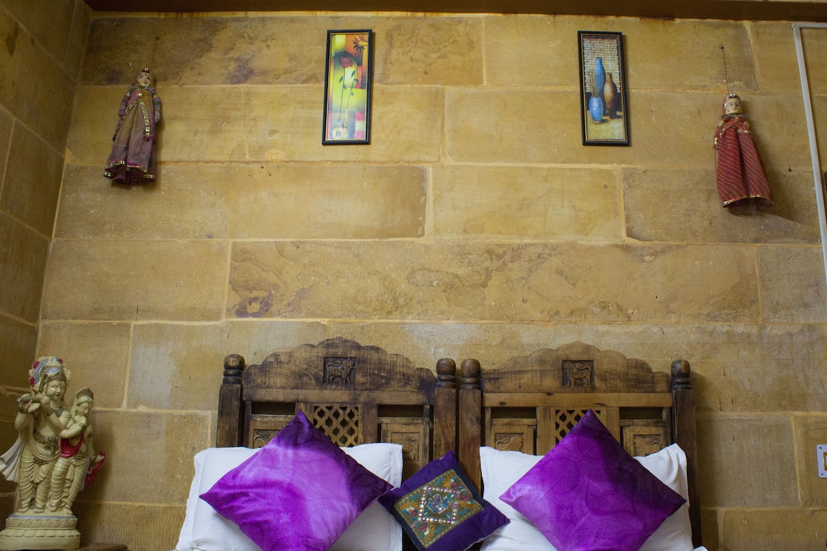 in-room safe, blackout curtains, free wifi, bed sheets