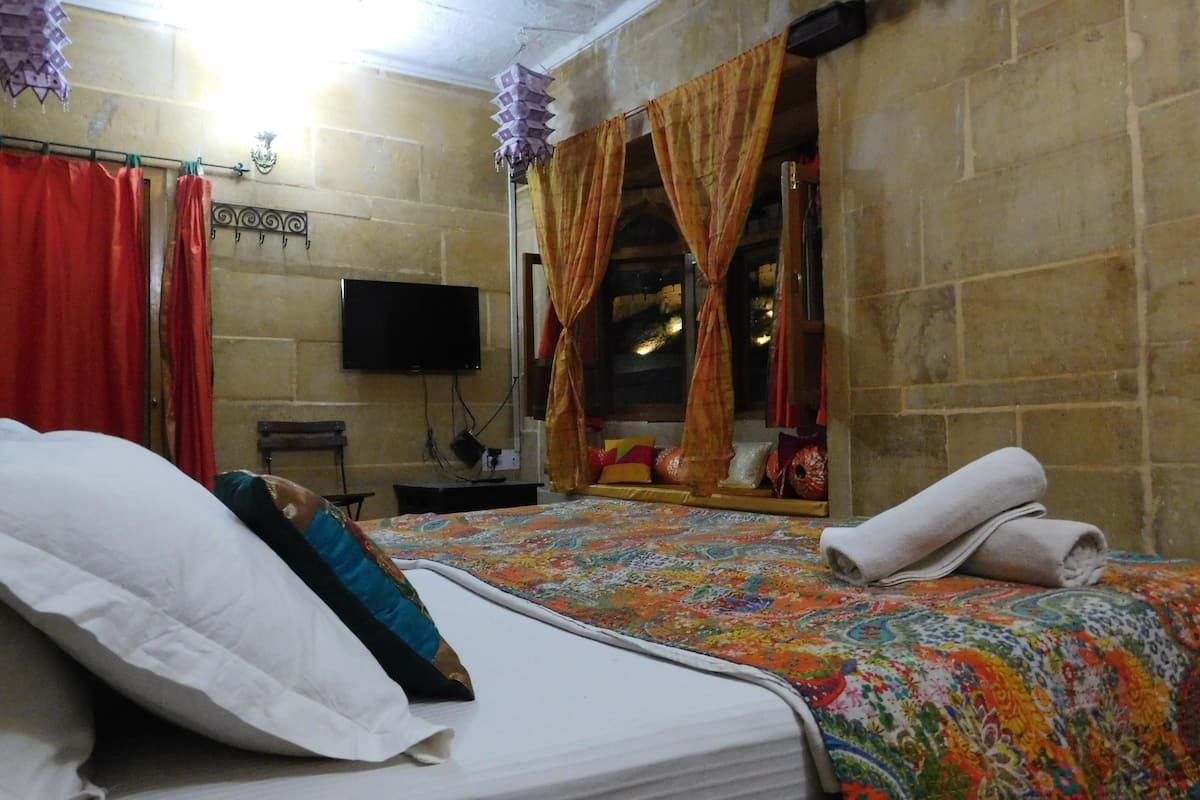 deluxe fort view room ac | in-room safe, blackout curtains, free wifi, bed sheets