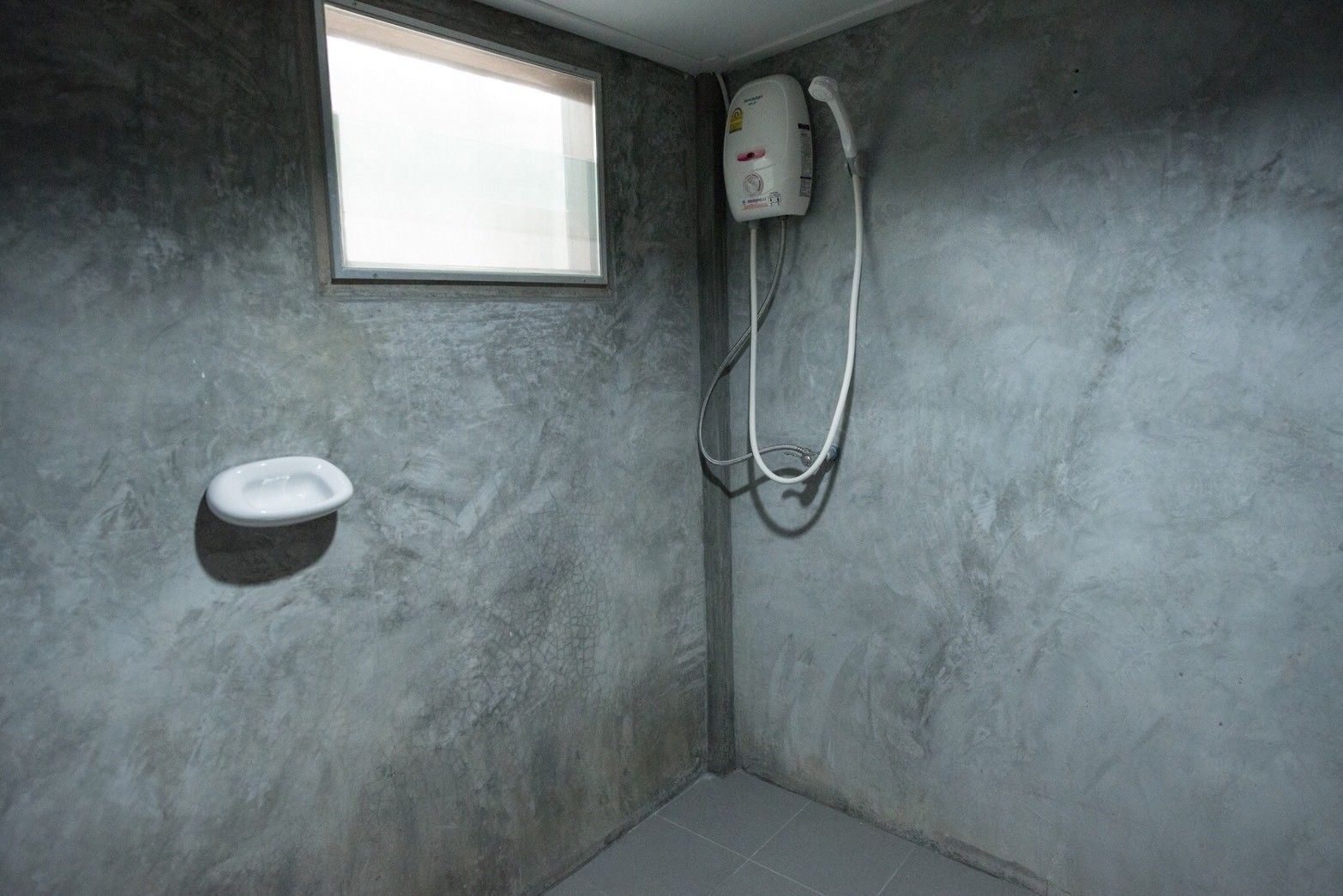 Standard Double Room | Bathroom shower