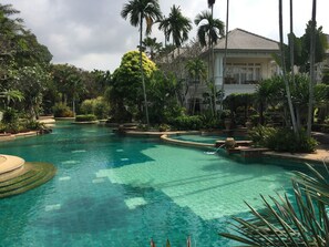 Piscine extérieure
