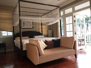 3 Bedrooms Villa | 3 bedrooms, Egyptian cotton sheets, premium bedding, pillowtop beds - Baan Dhewaran Beachfront Villa (Sattahip)