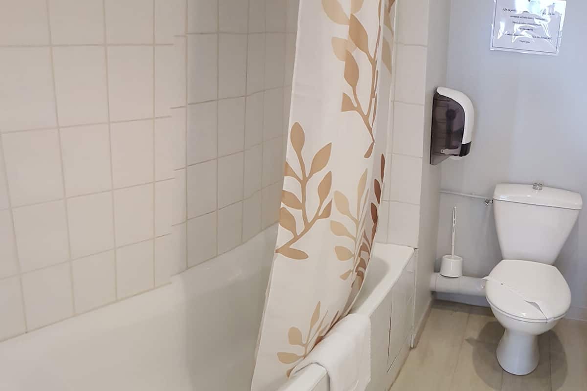 family room | bathroom | shower, hair dryer, towels