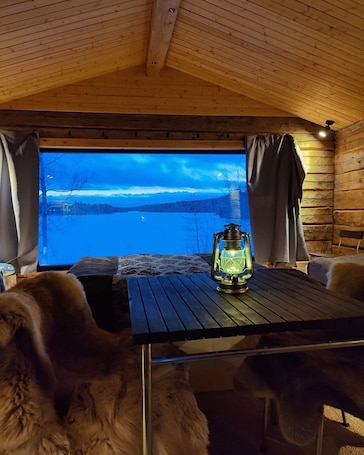 Panoramic Cabin | Hypo-allergenic bedding, individually decorated, individually furnished. Vehkaniemi Holyday Estate