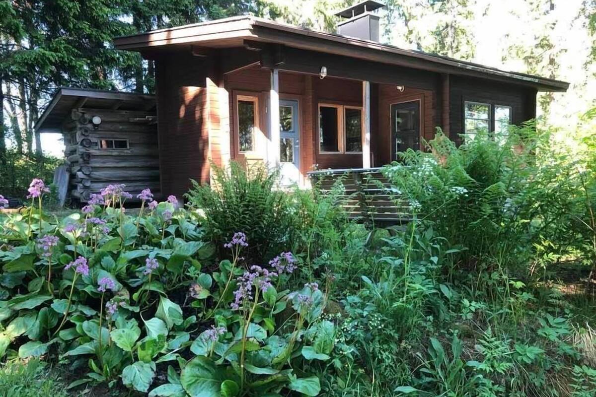 Cabaña económica, sauna, junto al lago | Ropa de cama hipoalergénica y decoración individual