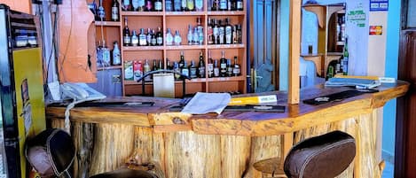 Bar (in der Unterkunft)