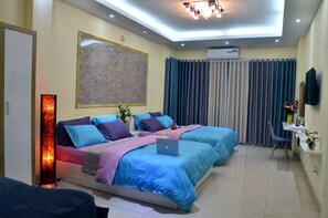 Premium Quadruple Room, 1 Bedroom, Ensuite, City View - Bee House near Hanoi Opera House (Hanoi)