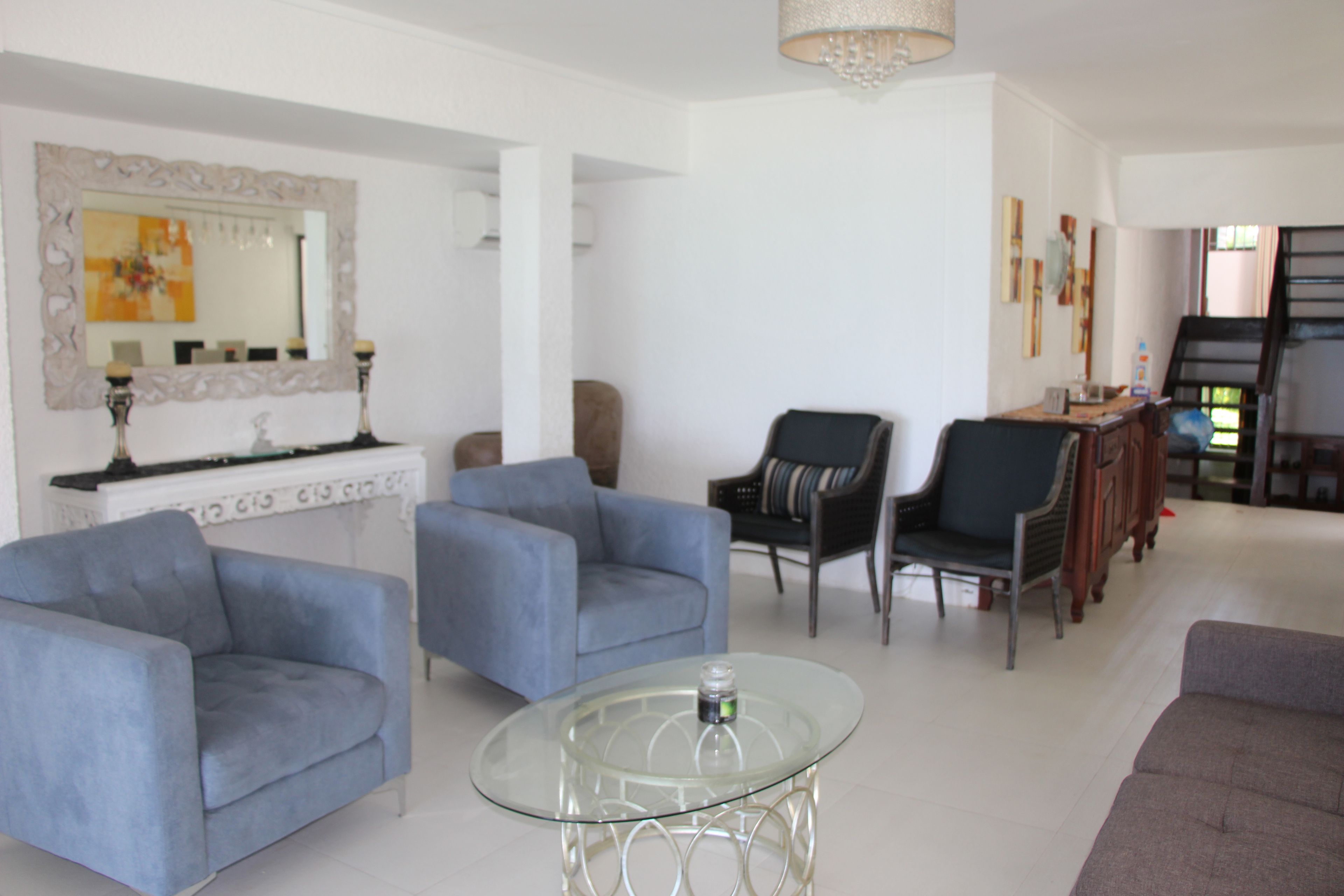 豪華別墅, 4 間臥室 | 起居區 |  LCD 液晶電視