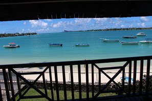 Pemandangan dari hartanah