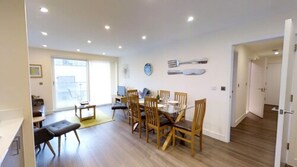 1 bedroom, premium bedding, iron/ironing board, free WiFi - Signet Apartments - Ceres (Cambridge)