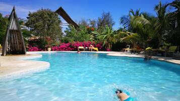 Outdoor pool, sun loungers