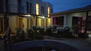 Exterior - Mahlakapese Guest Lodge (Hlotse)