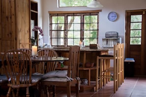 Cottage Comfort, 2 kamar tidur | Makan di kamar