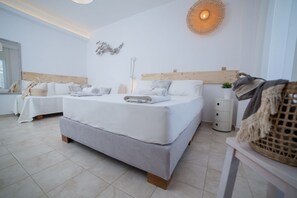 Family Apartment | In-room safe, soundproofing, free cots/infant beds, free WiFi