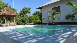 Kolam renang outdoor