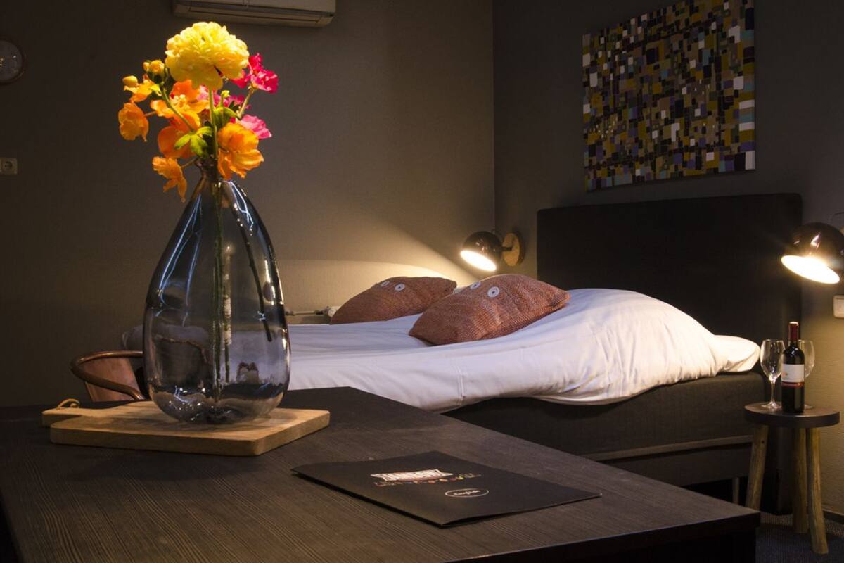 double room | 1 bedroom, desk, soundproofing, iron/ironing board