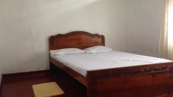 1 bedroom, premium bedding, in-room safe, desk