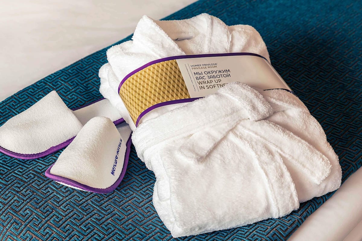 privilege room with 1 double bed | 1 bedroom, premium bedding, free minibar items, in-room safe