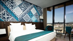 Standard Room, 1 Double Bed | Premium bedding, minibar (some free items), in-room safe, desk - Mercure Almaty City Center (Almaty)