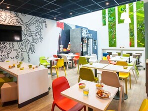 Frokostbuffé hver dag (EUR 9.90 per person)