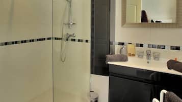 Duplex | Bathroom shower