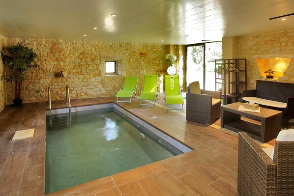 Indoor pool, seasonal outdoor pool - Les Jardins d'Ungaro (Le Vigan)