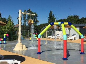 Area giochi per bambini (all'aperto)