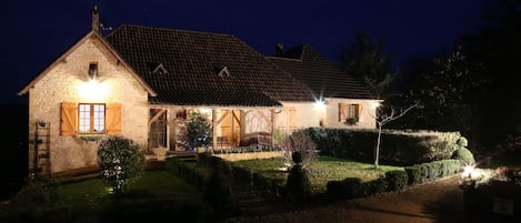 Front of property - evening/night