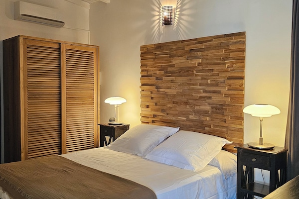 Bungalow Élite, 1 grand lit et 1 canapé-lit, salle de bains privée