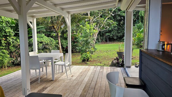 Comfort-Bungalow, 1 Doppelbett und Schlafsofa, eigenes Bad | Terrasse/Patio