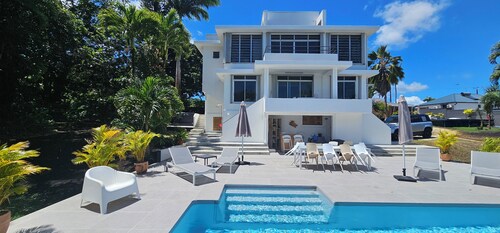 Habitation Villa Les Cassias