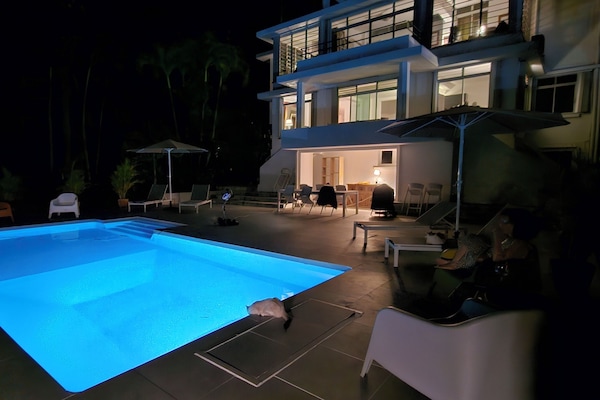 Bagian depan properti