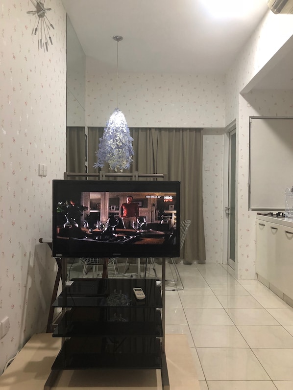Economy appartement, 2 slaapkamers, uitzicht op de stad | Televisie