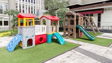 Außen-Kinderspielplatz